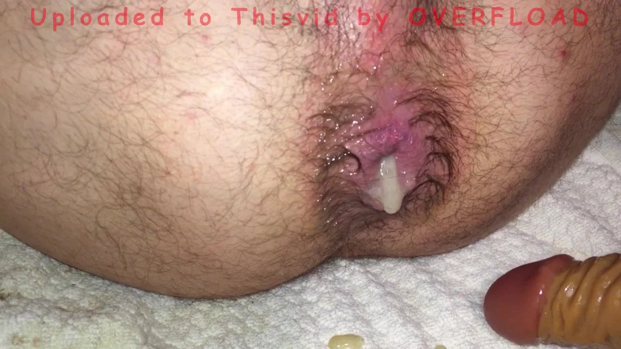 Husband eating wifes pussy
